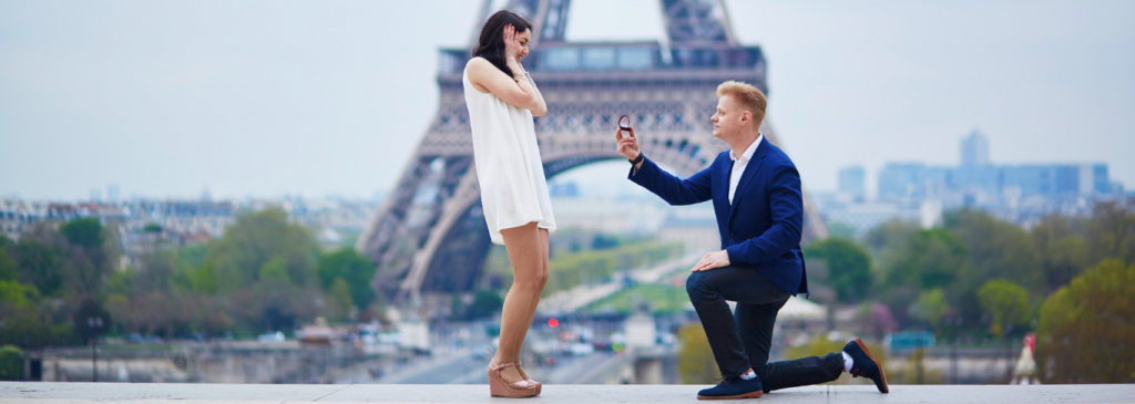 Verloving In Parijs